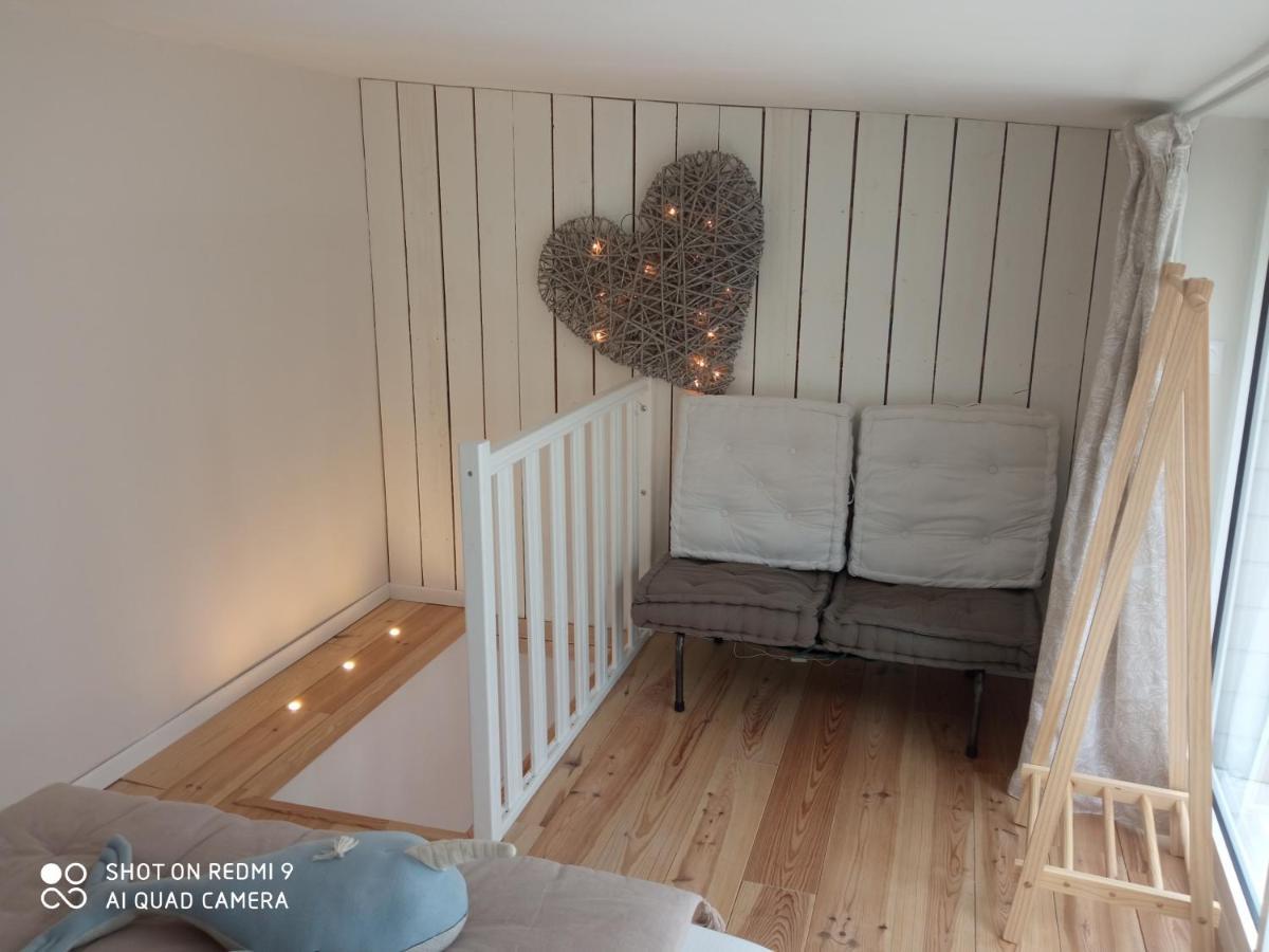 Charmant Logement T2 A 2 Pas De La Mer กรองวิลล์ ภายนอก รูปภาพ