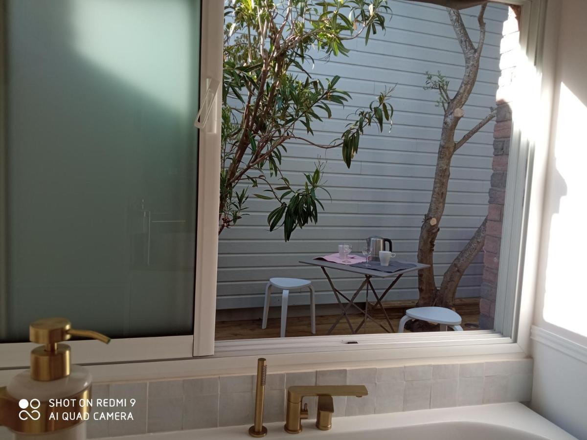 Charmant Logement T2 A 2 Pas De La Mer กรองวิลล์ ภายนอก รูปภาพ