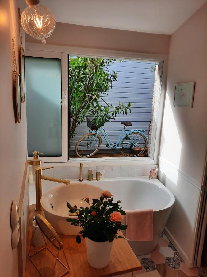 Charmant Logement T2 A 2 Pas De La Mer กรองวิลล์ ภายนอก รูปภาพ