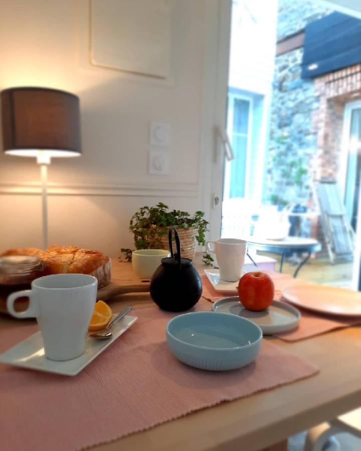 Charmant Logement T2 A 2 Pas De La Mer กรองวิลล์ ภายนอก รูปภาพ