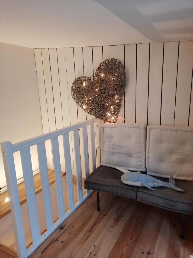 Charmant Logement T2 A 2 Pas De La Mer กรองวิลล์ ภายนอก รูปภาพ