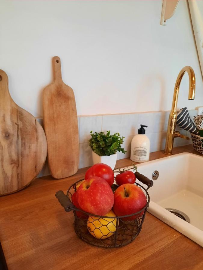 Charmant Logement T2 A 2 Pas De La Mer กรองวิลล์ ภายนอก รูปภาพ